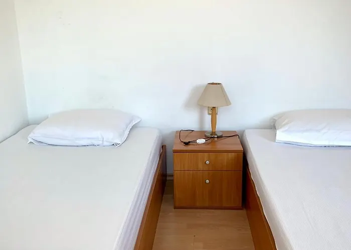 בית הארחה тедис хоум *