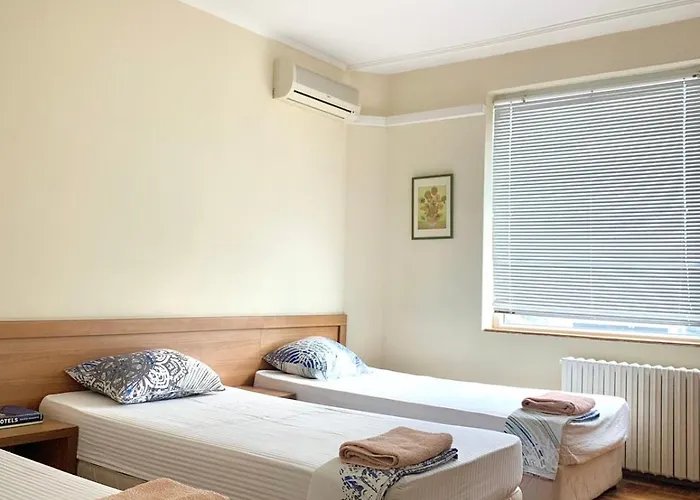 тедис хоум Къща за гости *