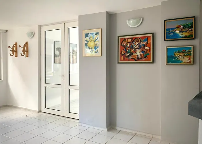 тедис хоум * בורגאס