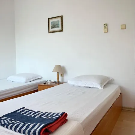 Guest house тедис хоум *